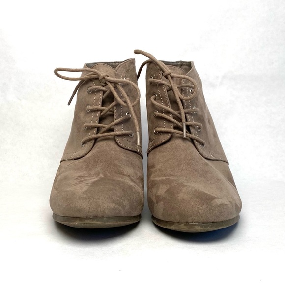 Tan Faux Suede Wedge Lace-Up Women's Booties Azlexie Size 11M - Picture 5 of 15